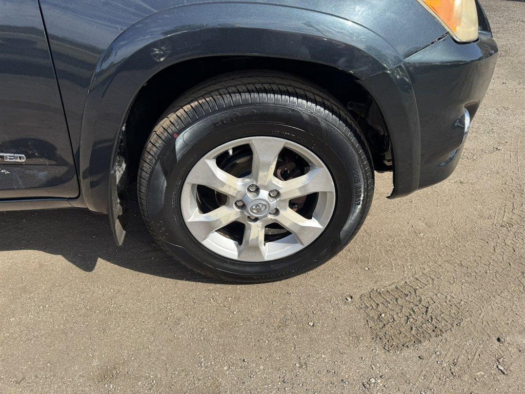 2010 Black /Grey Toyota RAV4 (JTMDF4DV6AD) with an 2.5l I-4 SFI Dohc VVT-I 2 engine, Automatic transmission, located at 745 East Steele Rd., West Columbia, SC, 29170, (803) 755-9148, 33.927212, -81.148483 - Photo#28