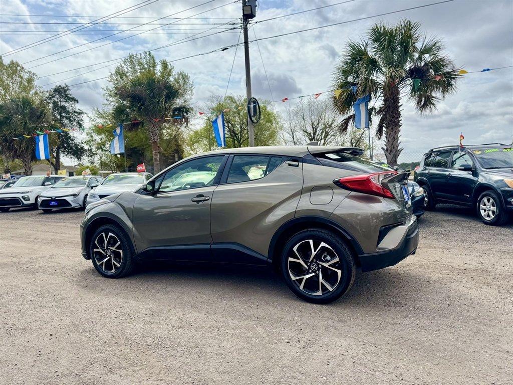 2021 Bronze /Black Toyota C-HR (JTNKHMBX6M1) with an 2.0l I-4 EFI Dohc 2.0l engine, Automatic transmission, located at 745 East Steele Rd., West Columbia, SC, 29170, (803) 755-9148, 33.927212, -81.148483 - Photo#5