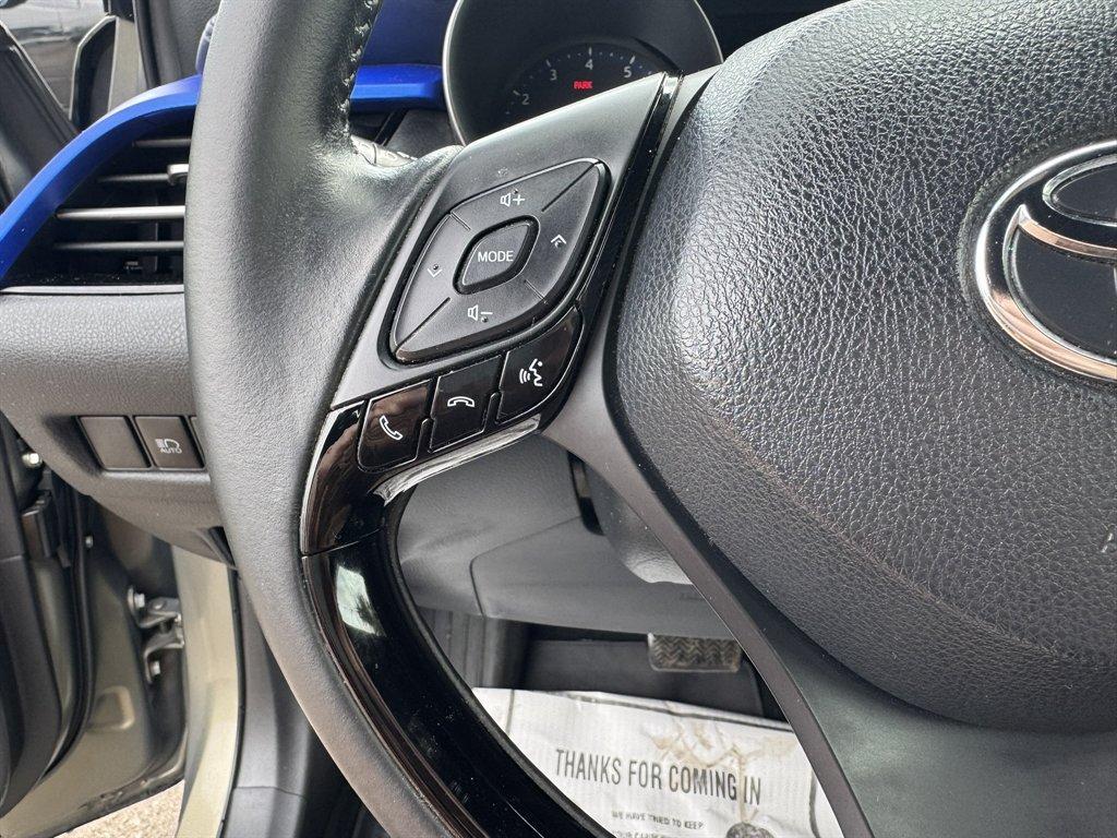 2021 Bronze /Black Toyota C-HR (JTNKHMBX6M1) with an 2.0l I-4 EFI Dohc 2.0l engine, Automatic transmission, located at 745 East Steele Rd., West Columbia, SC, 29170, (803) 755-9148, 33.927212, -81.148483 - Photo#8