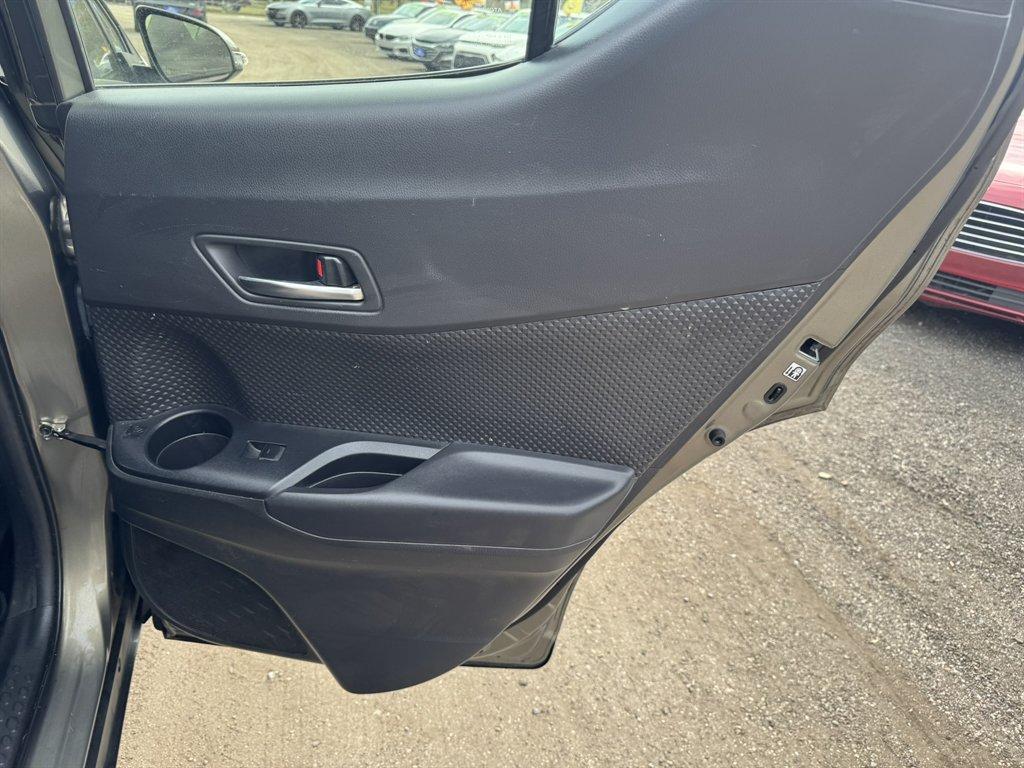 2021 Bronze /Black Toyota C-HR (JTNKHMBX6M1) with an 2.0l I-4 EFI Dohc 2.0l engine, Automatic transmission, located at 745 East Steele Rd., West Columbia, SC, 29170, (803) 755-9148, 33.927212, -81.148483 - Photo#21