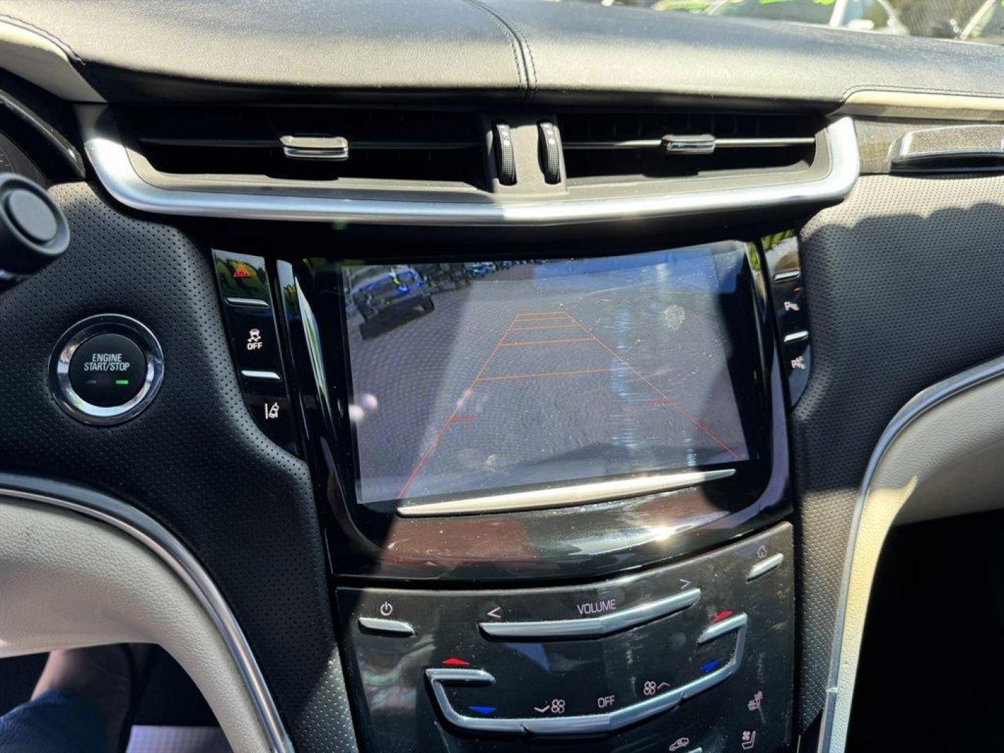 2014 Black /Black Cadillac XTS (2G61S5S32E9) with an 3.6l V6 DI Dohc 3.6l engine, Automatic transmission, located at 745 East Steele Rd., West Columbia, SC, 29170, (803) 755-9148, 33.927212, -81.148483 - Photo#13