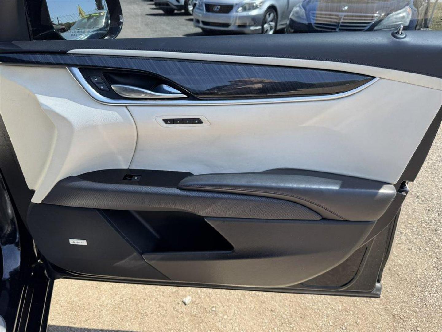 2014 Black /Black Cadillac XTS (2G61S5S32E9) with an 3.6l V6 DI Dohc 3.6l engine, Automatic transmission, located at 745 East Steele Rd., West Columbia, SC, 29170, (803) 755-9148, 33.927212, -81.148483 - Photo#28