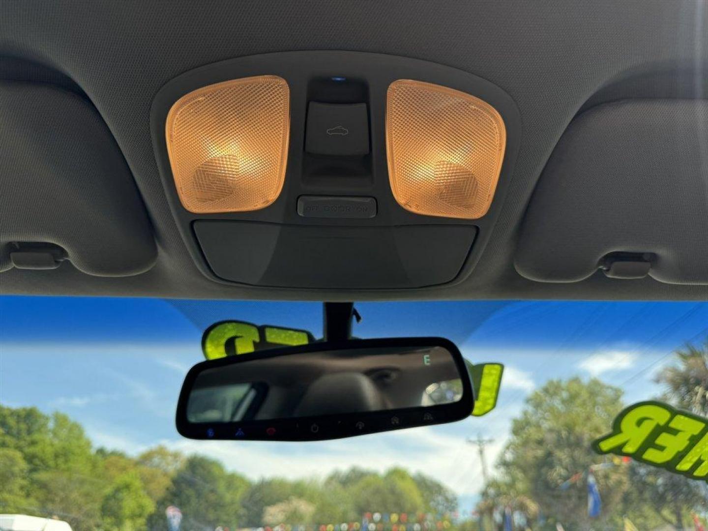 2013 White /Black Hyundai Sonata (5NPEC4AC6DH) with an 2.4l I-4 DI Dohc 2.4l engine, Automatic transmission, located at 745 East Steele Rd., West Columbia, SC, 29170, (803) 755-9148, 33.927212, -81.148483 - Photo#14