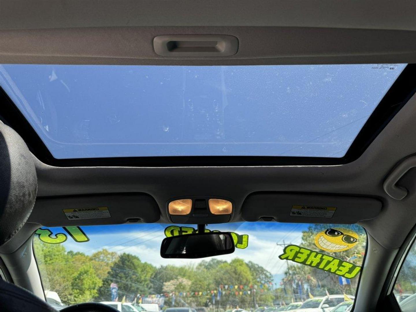 2013 White /Black Hyundai Sonata (5NPEC4AC6DH) with an 2.4l I-4 DI Dohc 2.4l engine, Automatic transmission, located at 745 East Steele Rd., West Columbia, SC, 29170, (803) 755-9148, 33.927212, -81.148483 - Photo#15