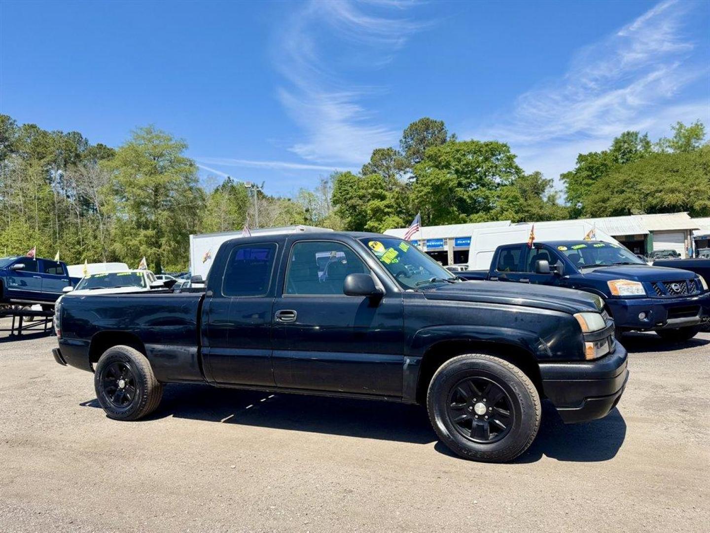 2004 Black /Grey Chevrolet Silverado 1500 (1GCEC19X14Z) with an 4.3l V6 MPI 4.3l engine, Automatic transmission, located at 745 East Steele Rd., West Columbia, SC, 29170, (803) 755-9148, 33.927212, -81.148483 - Photo#2