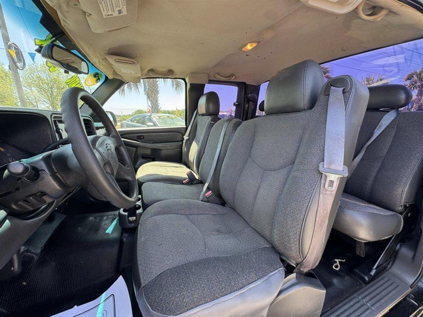 2004 Black /Grey Chevrolet Silverado 1500 (1GCEC19X14Z) with an 4.3l V6 MPI 4.3l engine, Automatic transmission, located at 745 East Steele Rd., West Columbia, SC, 29170, (803) 755-9148, 33.927212, -81.148483 - Photo#11