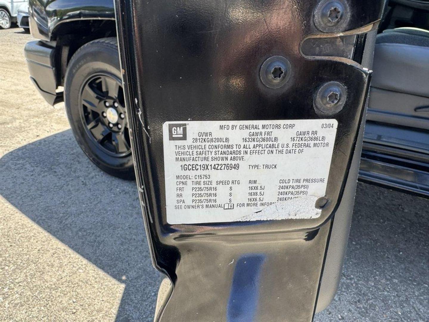 2004 Black /Grey Chevrolet Silverado 1500 (1GCEC19X14Z) with an 4.3l V6 MPI 4.3l engine, Automatic transmission, located at 745 East Steele Rd., West Columbia, SC, 29170, (803) 755-9148, 33.927212, -81.148483 - Photo#26