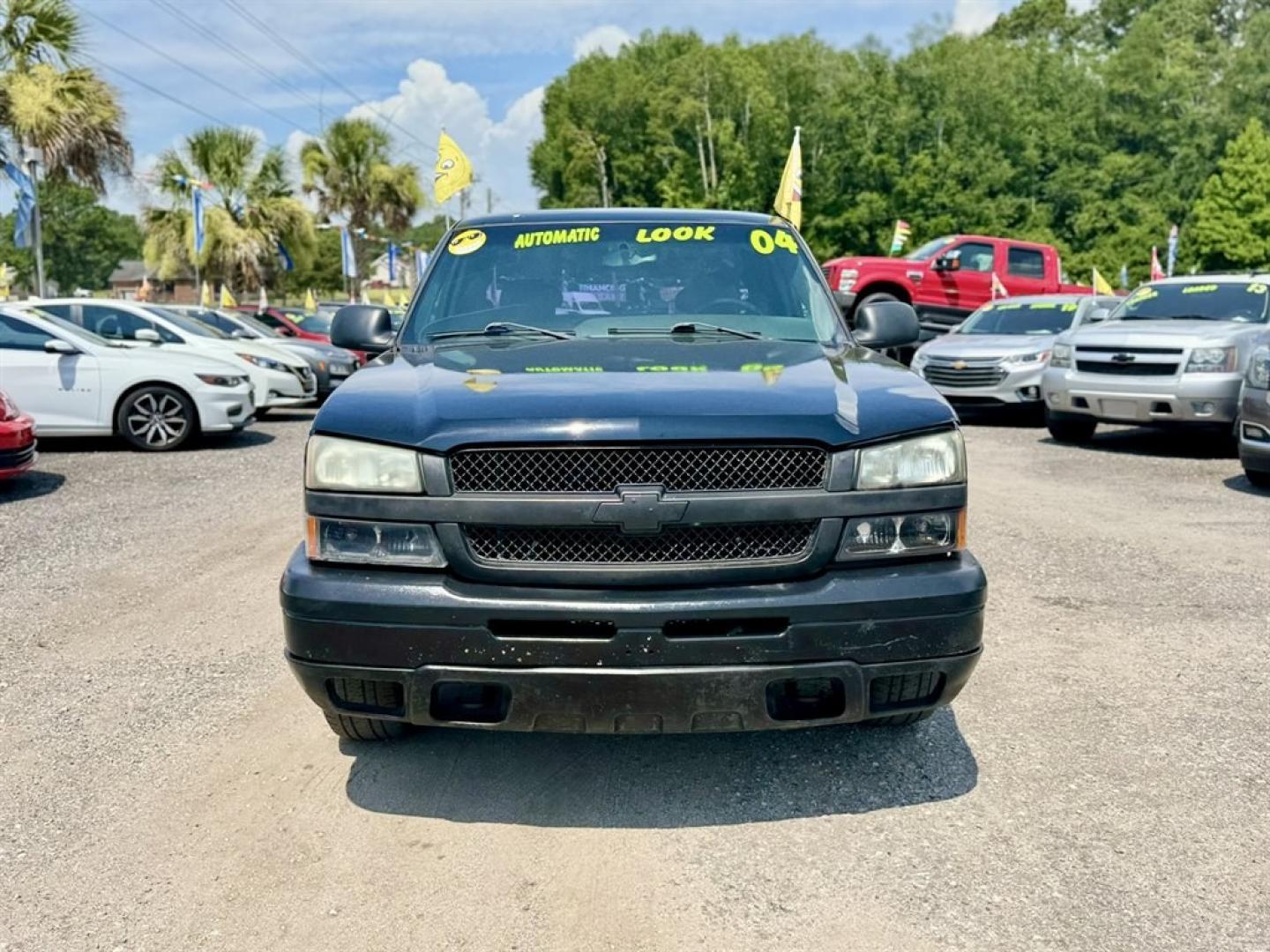 2004 Black /Grey Chevrolet Silverado 1500 (1GCEC19X14Z) with an 4.3l V6 MPI 4.3l engine, Automatic transmission, located at 745 East Steele Rd., West Columbia, SC, 29170, (803) 755-9148, 33.927212, -81.148483- Photo#1