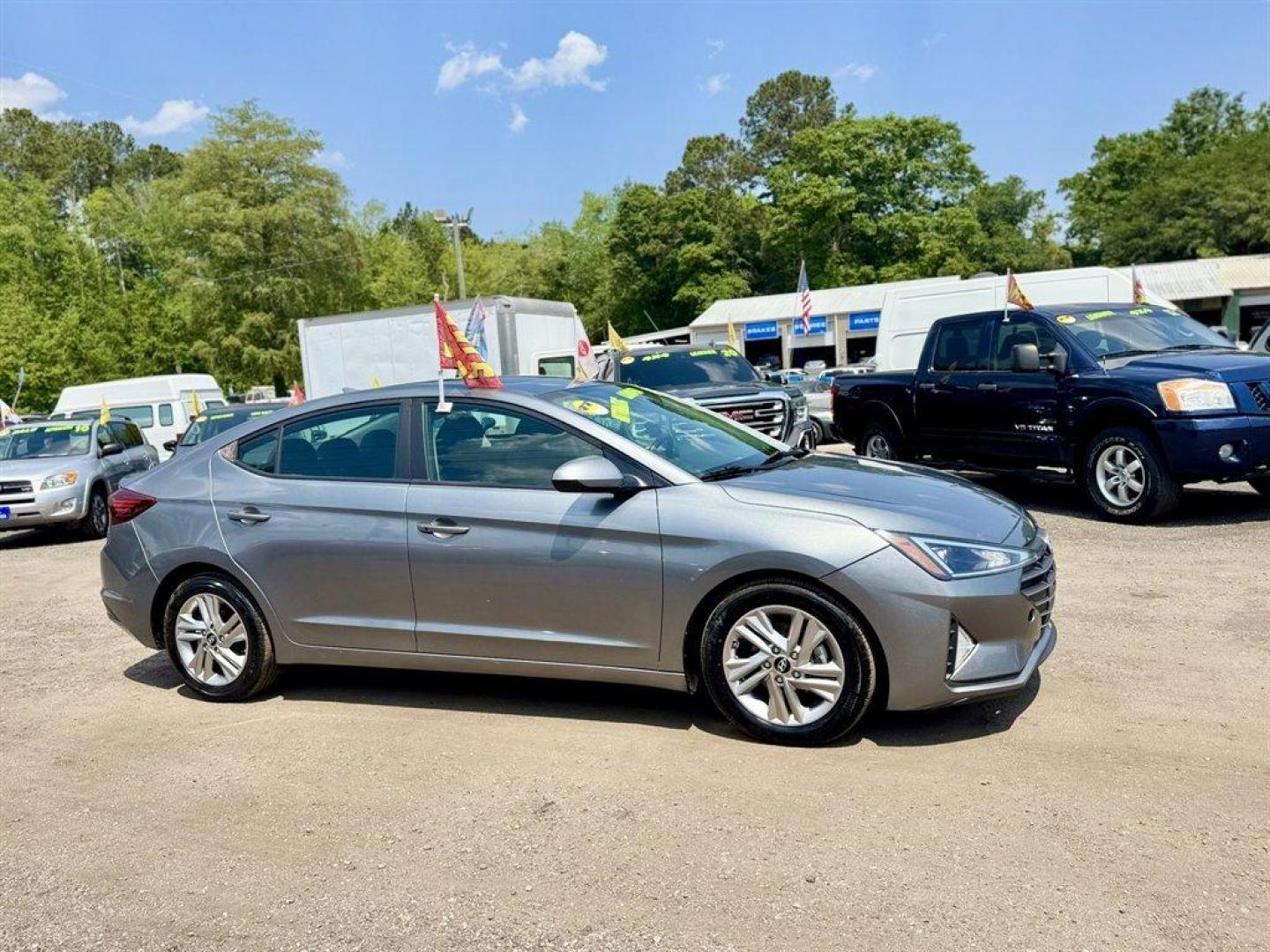 2019 Grey /Grey Hyundai Elantra (KMHD84LF0KU) with an 2.0l I-4 MPI Dohc 2.0l engine, Automatic transmission, located at 745 East Steele Rd., West Columbia, SC, 29170, (803) 755-9148, 33.927212, -81.148483 - Photo#2