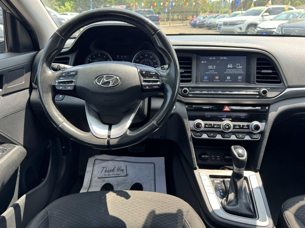 2019 Grey /Grey Hyundai Elantra (KMHD84LF0KU) with an 2.0l I-4 MPI Dohc 2.0l engine, Automatic transmission, located at 745 East Steele Rd., West Columbia, SC, 29170, (803) 755-9148, 33.927212, -81.148483 - Photo#6