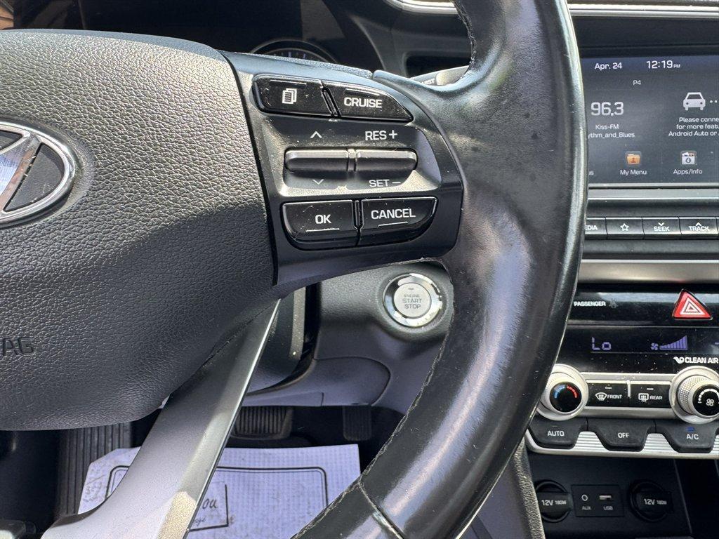 2019 Grey /Grey Hyundai Elantra (KMHD84LF0KU) with an 2.0l I-4 MPI Dohc 2.0l engine, Automatic transmission, located at 745 East Steele Rd., West Columbia, SC, 29170, (803) 755-9148, 33.927212, -81.148483 - Photo#9