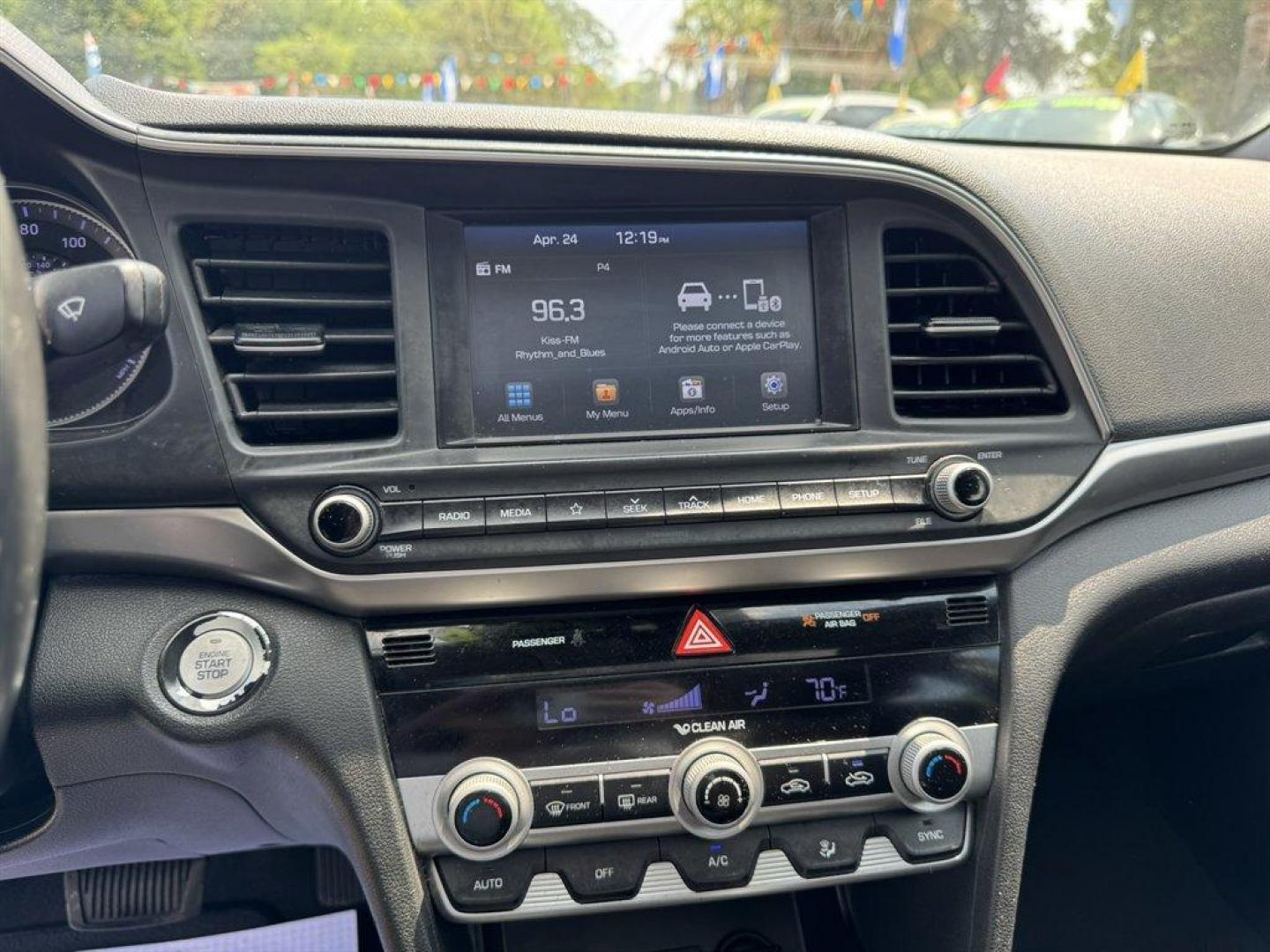 2019 Grey /Grey Hyundai Elantra (KMHD84LF0KU) with an 2.0l I-4 MPI Dohc 2.0l engine, Automatic transmission, located at 745 East Steele Rd., West Columbia, SC, 29170, (803) 755-9148, 33.927212, -81.148483 - Photo#12
