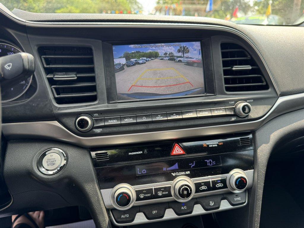 2019 Grey /Grey Hyundai Elantra (KMHD84LF0KU) with an 2.0l I-4 MPI Dohc 2.0l engine, Automatic transmission, located at 745 East Steele Rd., West Columbia, SC, 29170, (803) 755-9148, 33.927212, -81.148483 - Photo#13