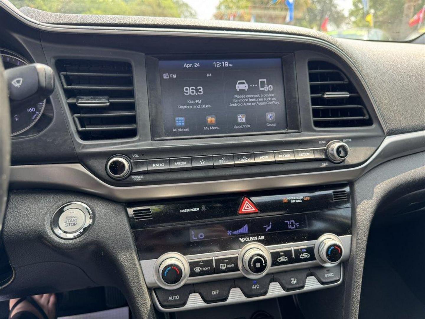 2019 Grey /Grey Hyundai Elantra (KMHD84LF0KU) with an 2.0l I-4 MPI Dohc 2.0l engine, Automatic transmission, located at 745 East Steele Rd., West Columbia, SC, 29170, (803) 755-9148, 33.927212, -81.148483 - Photo#14