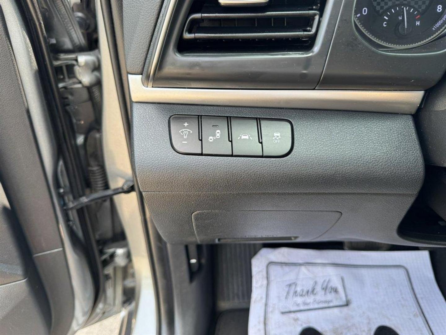 2019 Grey /Grey Hyundai Elantra (KMHD84LF0KU) with an 2.0l I-4 MPI Dohc 2.0l engine, Automatic transmission, located at 745 East Steele Rd., West Columbia, SC, 29170, (803) 755-9148, 33.927212, -81.148483 - Photo#18
