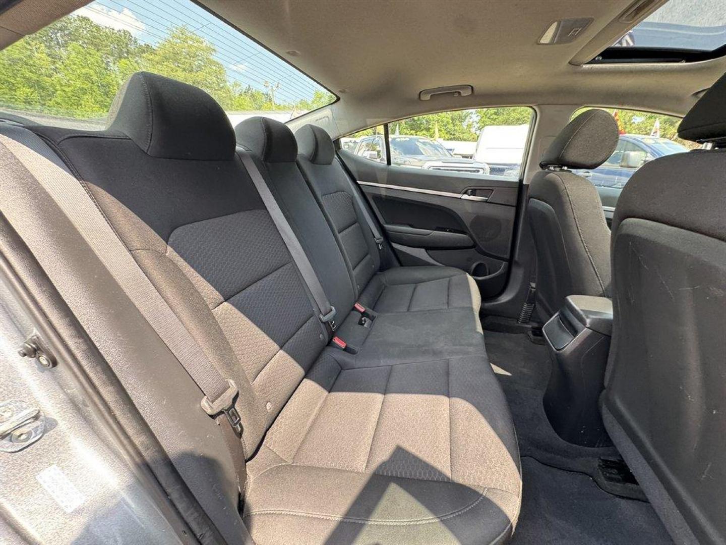 2019 Grey /Grey Hyundai Elantra (KMHD84LF0KU) with an 2.0l I-4 MPI Dohc 2.0l engine, Automatic transmission, located at 745 East Steele Rd., West Columbia, SC, 29170, (803) 755-9148, 33.927212, -81.148483 - Photo#25