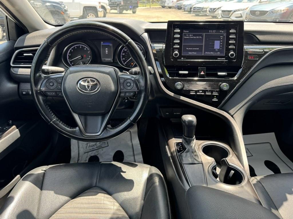 2021 White /Black Toyota Camry (4T1G11AK0MU) with an 2.5l I-4 DI Dohc 2.5l engine, Automatic transmission, located at 745 East Steele Rd., West Columbia, SC, 29170, (803) 755-9148, 33.927212, -81.148483- Photo#6