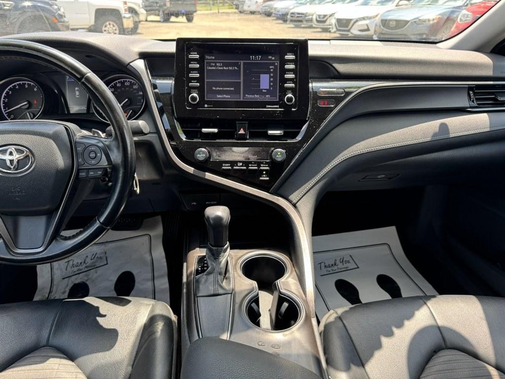 2021 White /Black Toyota Camry (4T1G11AK0MU) with an 2.5l I-4 DI Dohc 2.5l engine, Automatic transmission, located at 745 East Steele Rd., West Columbia, SC, 29170, (803) 755-9148, 33.927212, -81.148483- Photo#11