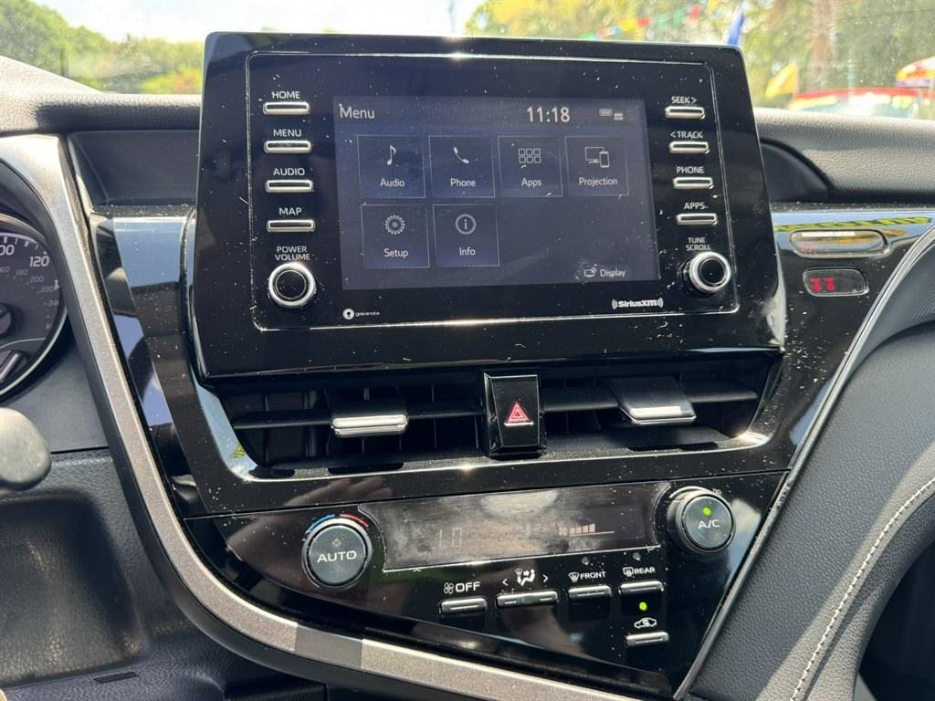 2021 White /Black Toyota Camry (4T1G11AK0MU) with an 2.5l I-4 DI Dohc 2.5l engine, Automatic transmission, located at 745 East Steele Rd., West Columbia, SC, 29170, (803) 755-9148, 33.927212, -81.148483- Photo#14