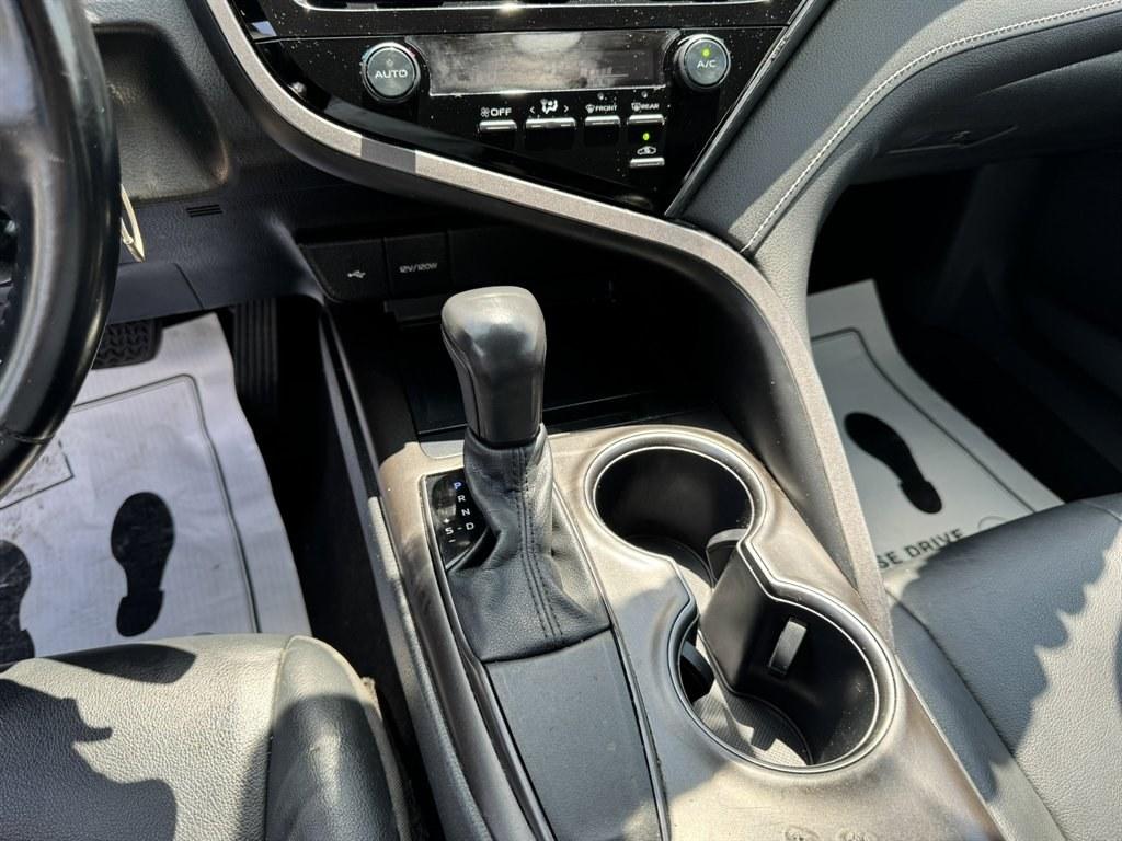 2021 White /Black Toyota Camry (4T1G11AK0MU) with an 2.5l I-4 DI Dohc 2.5l engine, Automatic transmission, located at 745 East Steele Rd., West Columbia, SC, 29170, (803) 755-9148, 33.927212, -81.148483- Photo#15