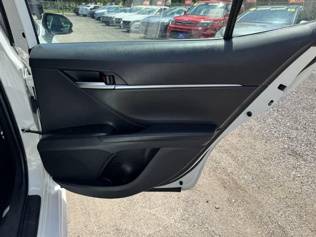 2021 White /Black Toyota Camry (4T1G11AK0MU) with an 2.5l I-4 DI Dohc 2.5l engine, Automatic transmission, located at 745 East Steele Rd., West Columbia, SC, 29170, (803) 755-9148, 33.927212, -81.148483- Photo#23