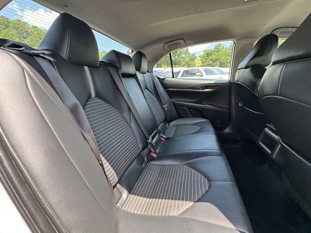 2021 White /Black Toyota Camry (4T1G11AK0MU) with an 2.5l I-4 DI Dohc 2.5l engine, Automatic transmission, located at 745 East Steele Rd., West Columbia, SC, 29170, (803) 755-9148, 33.927212, -81.148483- Photo#24
