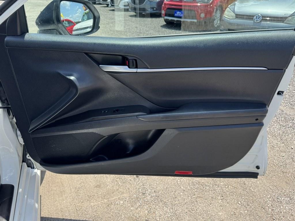2021 White /Black Toyota Camry (4T1G11AK0MU) with an 2.5l I-4 DI Dohc 2.5l engine, Automatic transmission, located at 745 East Steele Rd., West Columbia, SC, 29170, (803) 755-9148, 33.927212, -81.148483- Photo#25
