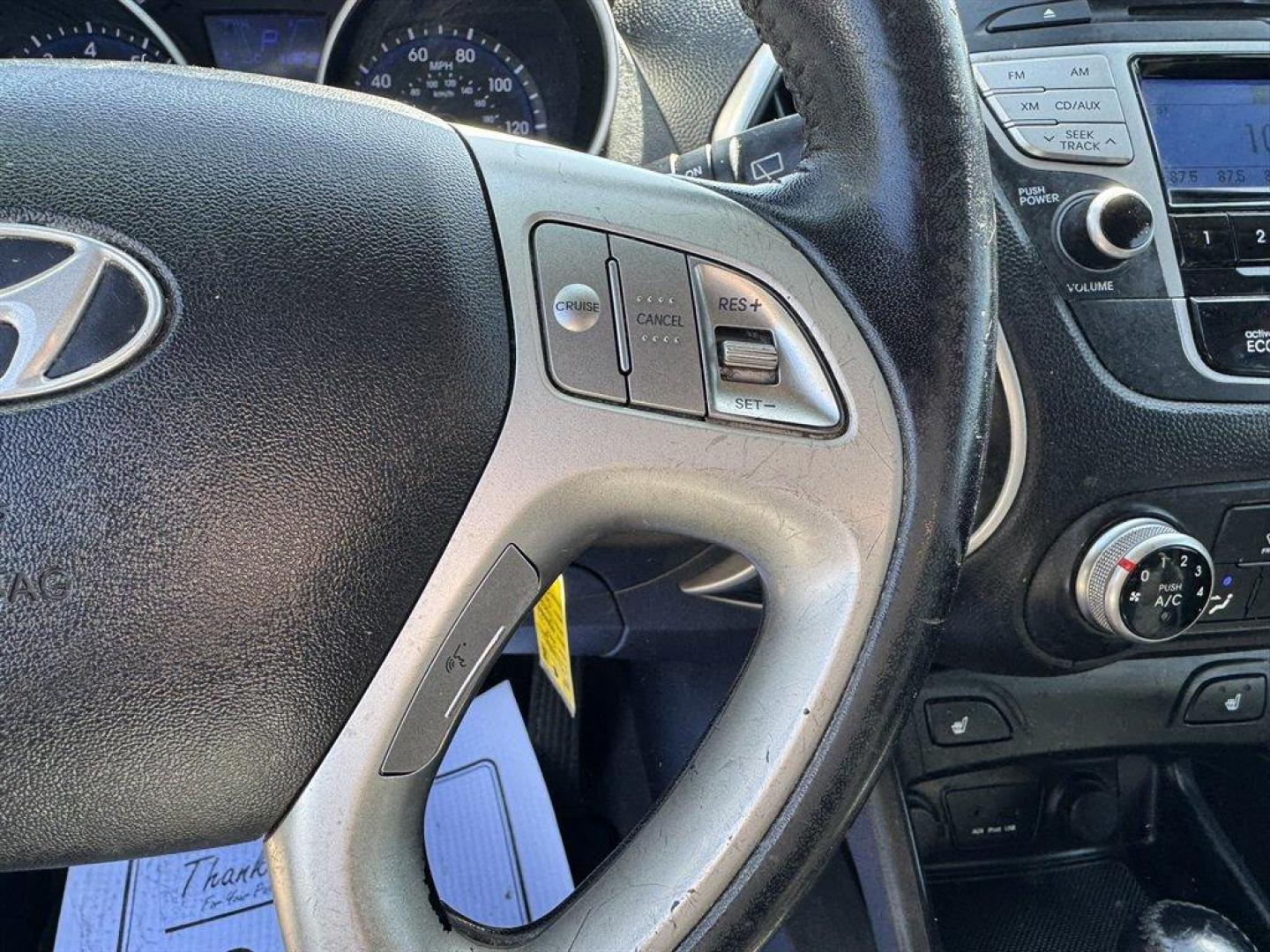 2013 Grey /Black Hyundai Tucson (KM8JUCACXDU) with an 2.4l I-4 MPI Dohc 2.4l engine, Automatic transmission, located at 745 East Steele Rd., West Columbia, SC, 29170, (803) 755-9148, 33.927212, -81.148483 - Photo#9