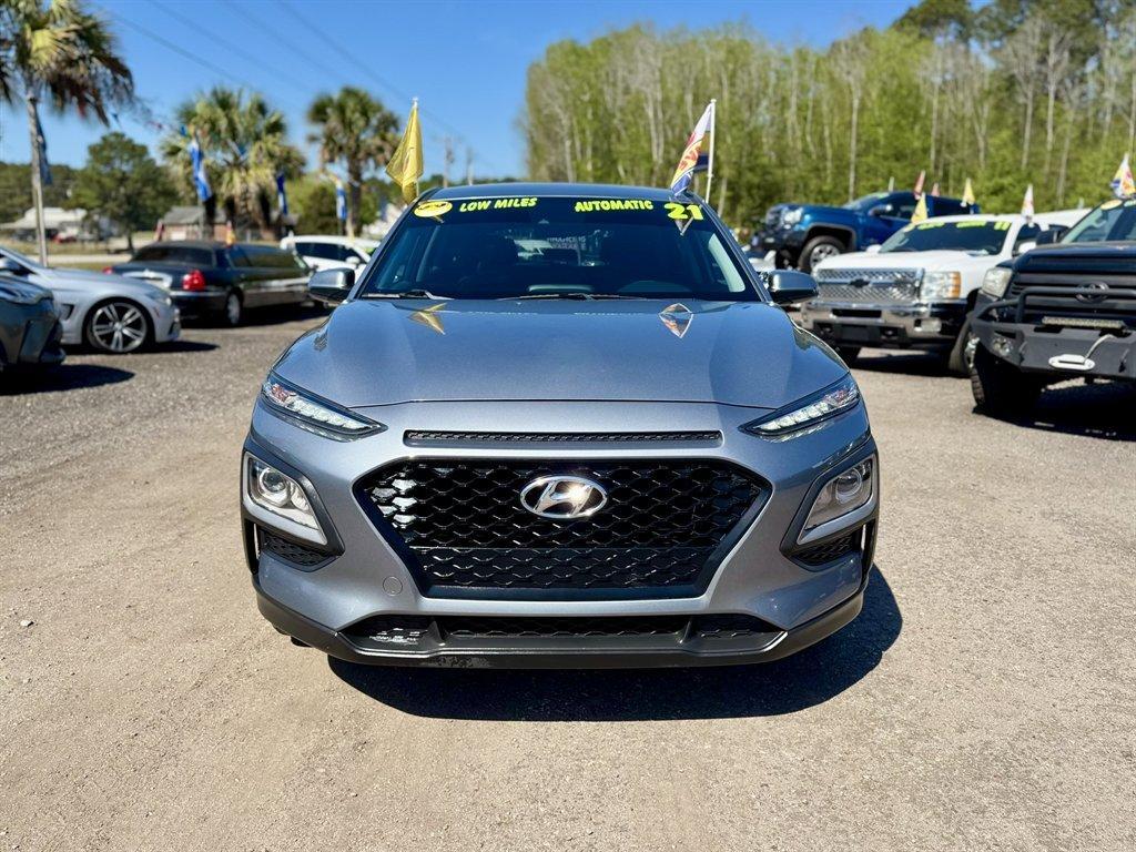 2021 Silver /Grey Hyundai Kona (KM8K12AA7MU) with an 2.0l I-4 MPI Dohc 2.0l engine, Automatic transmission, located at 745 East Steele Rd., West Columbia, SC, 29170, (803) 755-9148, 33.927212, -81.148483 - Photo#1