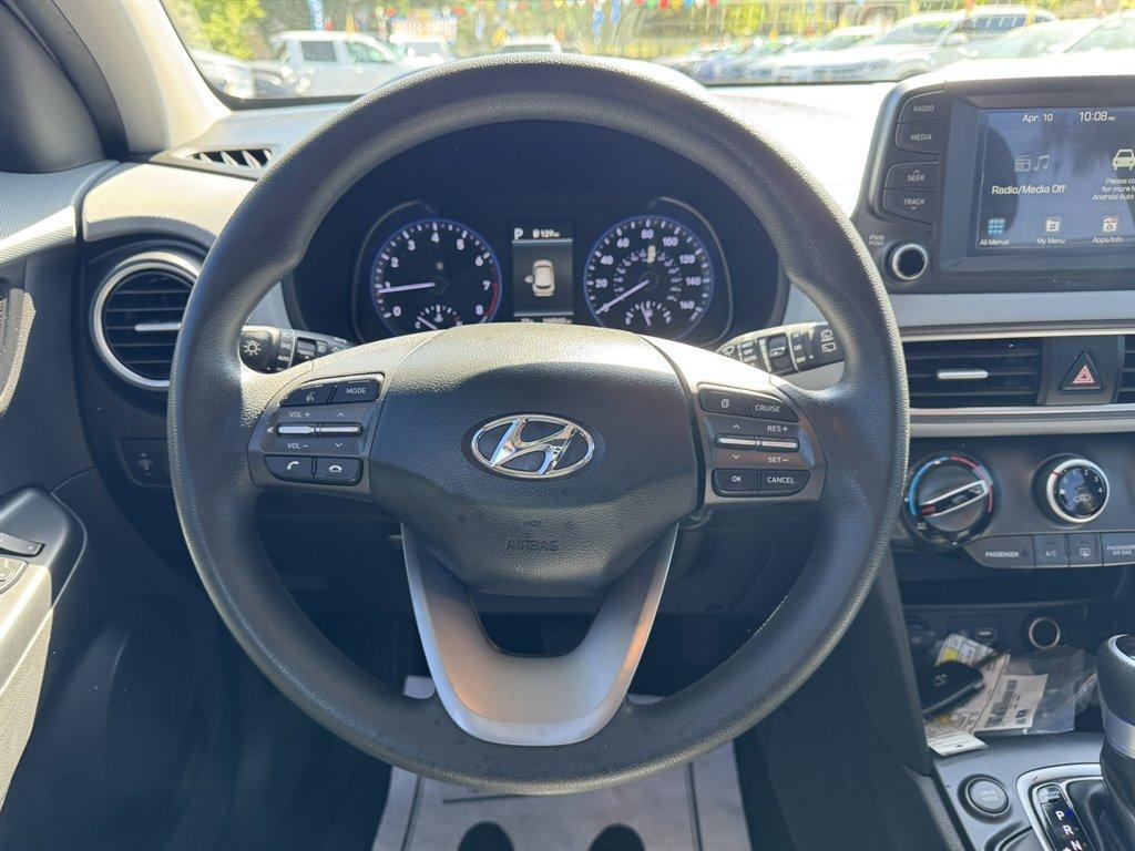 2021 Silver /Grey Hyundai Kona (KM8K12AA7MU) with an 2.0l I-4 MPI Dohc 2.0l engine, Automatic transmission, located at 745 East Steele Rd., West Columbia, SC, 29170, (803) 755-9148, 33.927212, -81.148483 - Photo#7