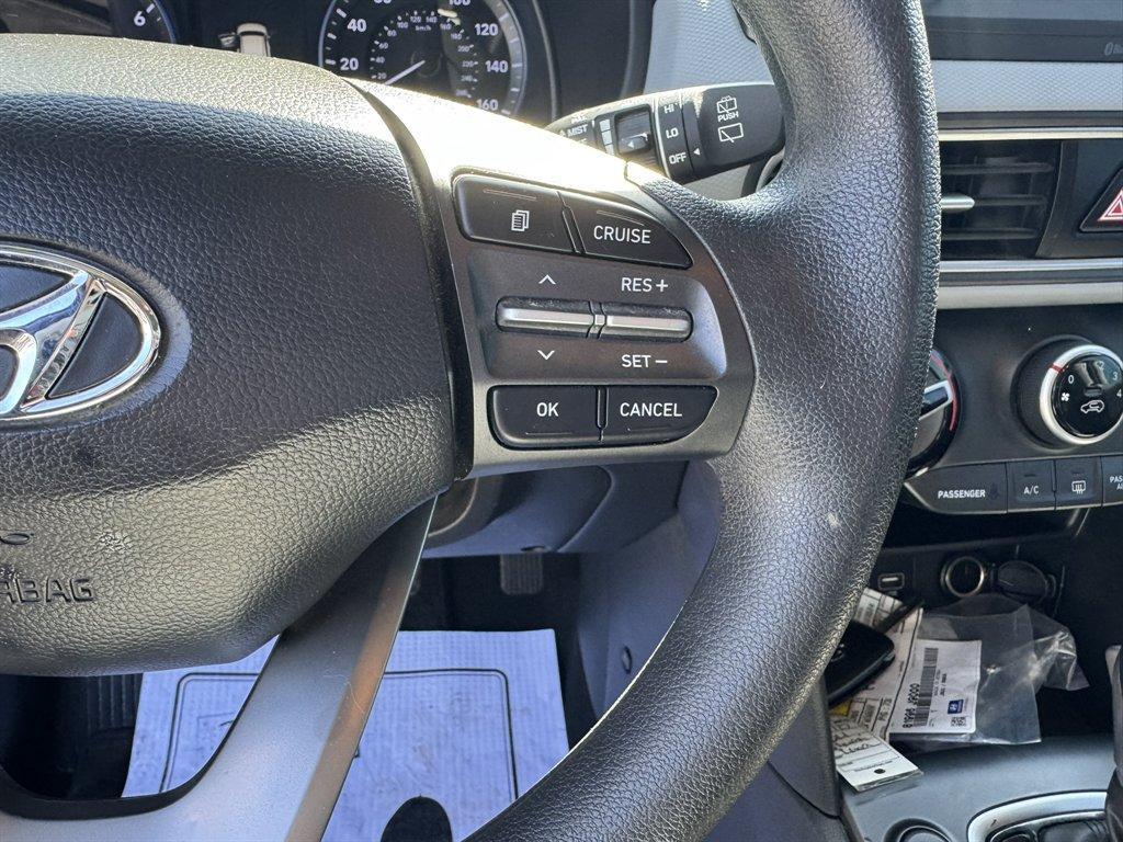 2021 Silver /Grey Hyundai Kona (KM8K12AA7MU) with an 2.0l I-4 MPI Dohc 2.0l engine, Automatic transmission, located at 745 East Steele Rd., West Columbia, SC, 29170, (803) 755-9148, 33.927212, -81.148483 - Photo#9