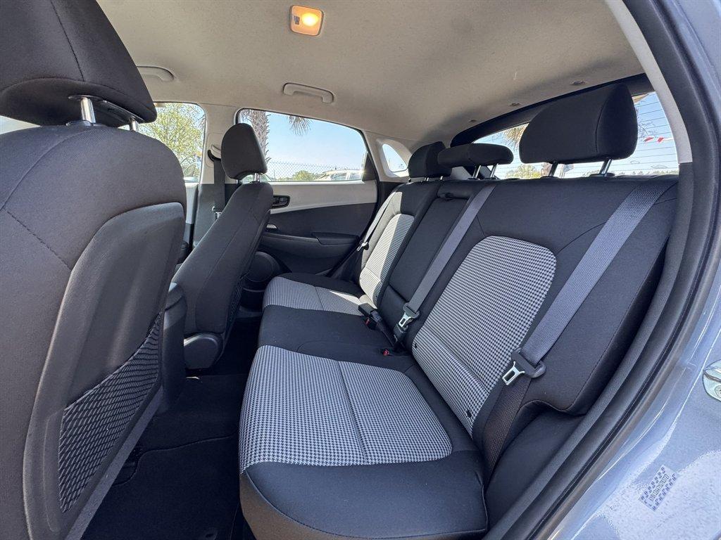 2021 Silver /Grey Hyundai Kona (KM8K12AA7MU) with an 2.0l I-4 MPI Dohc 2.0l engine, Automatic transmission, located at 745 East Steele Rd., West Columbia, SC, 29170, (803) 755-9148, 33.927212, -81.148483 - Photo#20