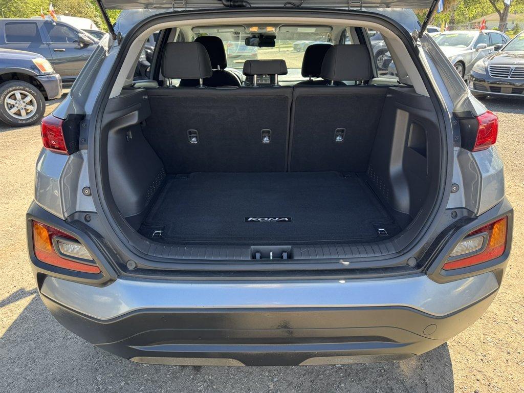 2021 Silver /Grey Hyundai Kona (KM8K12AA7MU) with an 2.0l I-4 MPI Dohc 2.0l engine, Automatic transmission, located at 745 East Steele Rd., West Columbia, SC, 29170, (803) 755-9148, 33.927212, -81.148483 - Photo#25