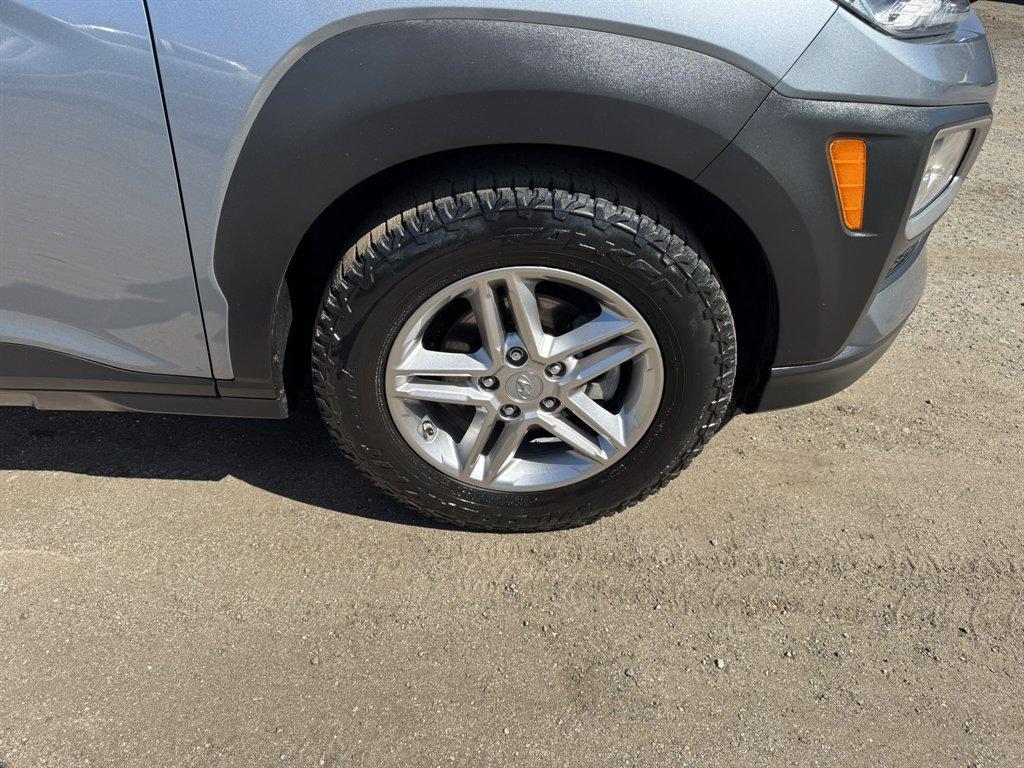 2021 Silver /Grey Hyundai Kona (KM8K12AA7MU) with an 2.0l I-4 MPI Dohc 2.0l engine, Automatic transmission, located at 745 East Steele Rd., West Columbia, SC, 29170, (803) 755-9148, 33.927212, -81.148483 - Photo#26