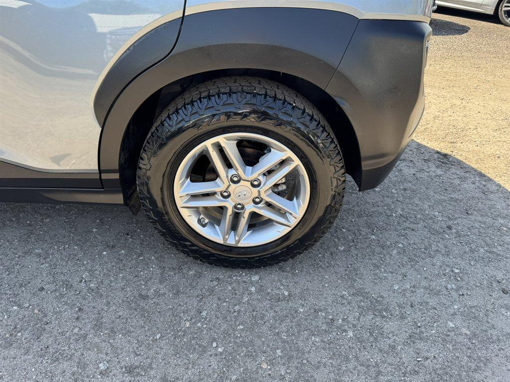 2021 Silver /Grey Hyundai Kona (KM8K12AA7MU) with an 2.0l I-4 MPI Dohc 2.0l engine, Automatic transmission, located at 745 East Steele Rd., West Columbia, SC, 29170, (803) 755-9148, 33.927212, -81.148483 - Photo#28