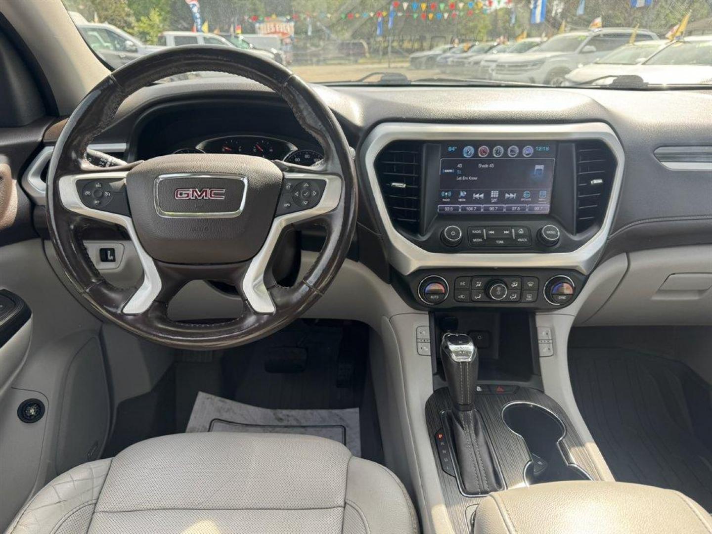 2019 Bronze /Grey GMC Acadia (1GKKNMLS9KZ) with an 3.6l V6 DI Dohc 3.6l engine, Automatic transmission, located at 745 East Steele Rd., West Columbia, SC, 29170, (803) 755-9148, 33.927212, -81.148483 - Photo#6