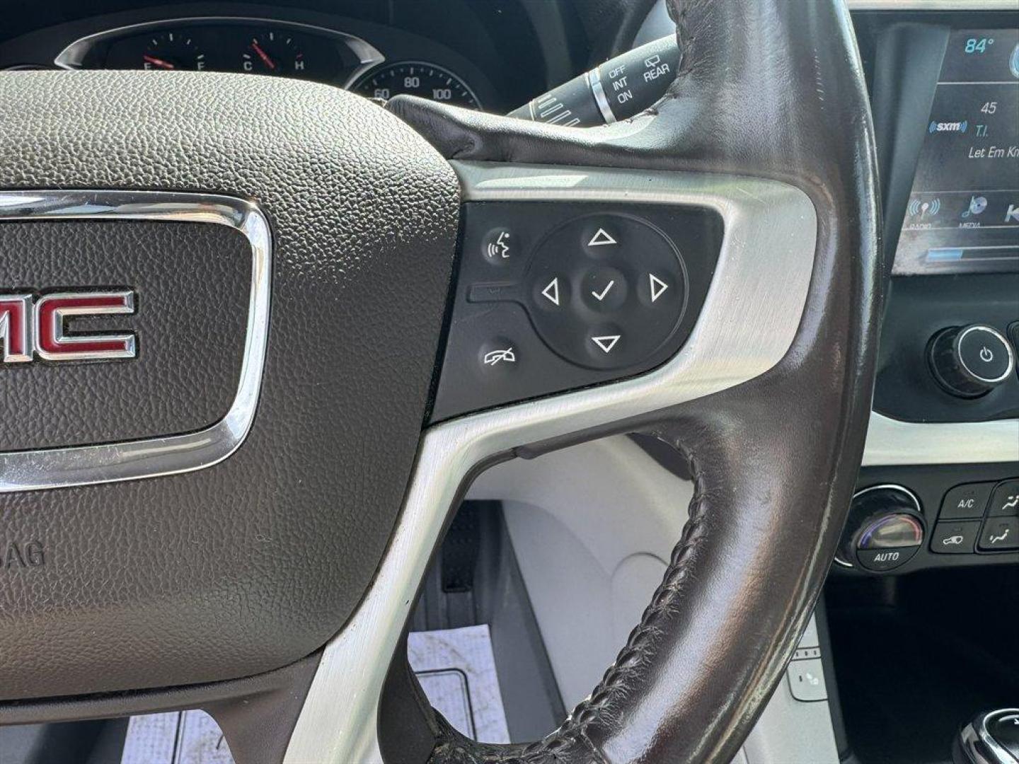 2019 Bronze /Grey GMC Acadia (1GKKNMLS9KZ) with an 3.6l V6 DI Dohc 3.6l engine, Automatic transmission, located at 745 East Steele Rd., West Columbia, SC, 29170, (803) 755-9148, 33.927212, -81.148483 - Photo#9