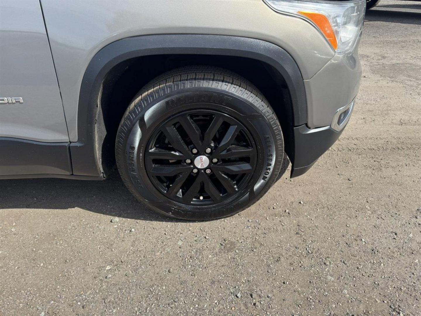 2019 Bronze /Grey GMC Acadia (1GKKNMLS9KZ) with an 3.6l V6 DI Dohc 3.6l engine, Automatic transmission, located at 745 East Steele Rd., West Columbia, SC, 29170, (803) 755-9148, 33.927212, -81.148483 - Photo#36