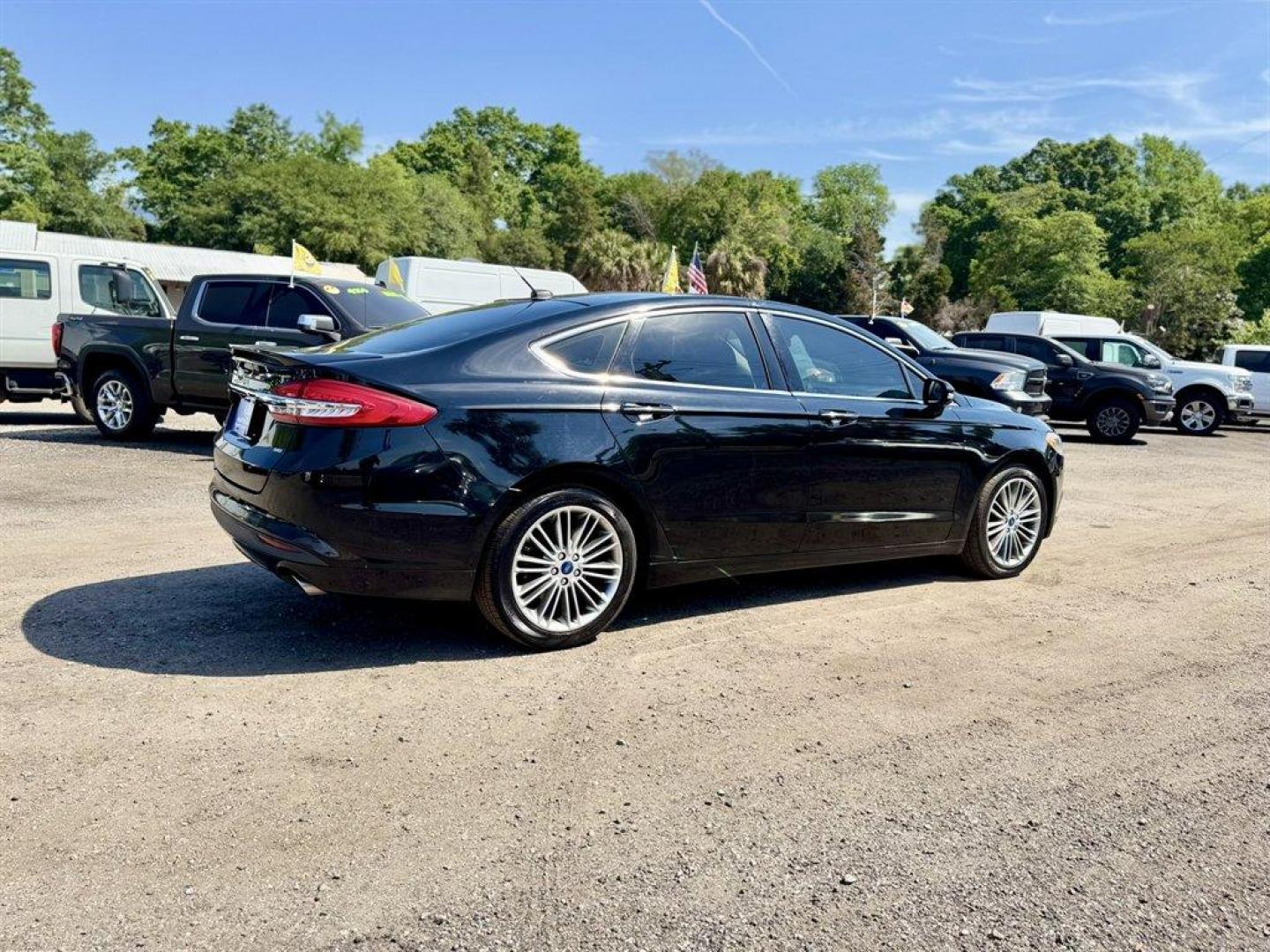 2017 Black /Black Ford Fusion (3FA6P0HDXHR) with an 1.5l I-4 DI Dohc Ecoboost engine, Automatic transmission, located at 745 East Steele Rd., West Columbia, SC, 29170, (803) 755-9148, 33.927212, -81.148483 - Photo#3