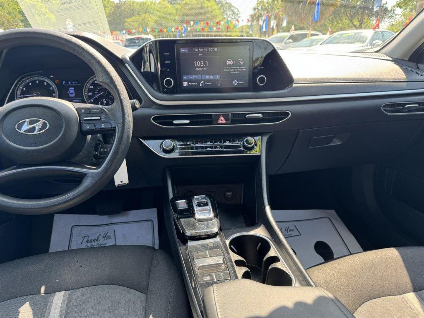 2022 Grey /Black Hyundai Sonata (5NPEG4JA2NH) with an 2.5l I-4 DI Dohc 2.5l engine, Automatic transmission, located at 745 East Steele Rd., West Columbia, SC, 29170, (803) 755-9148, 33.927212, -81.148483 - Photo#11