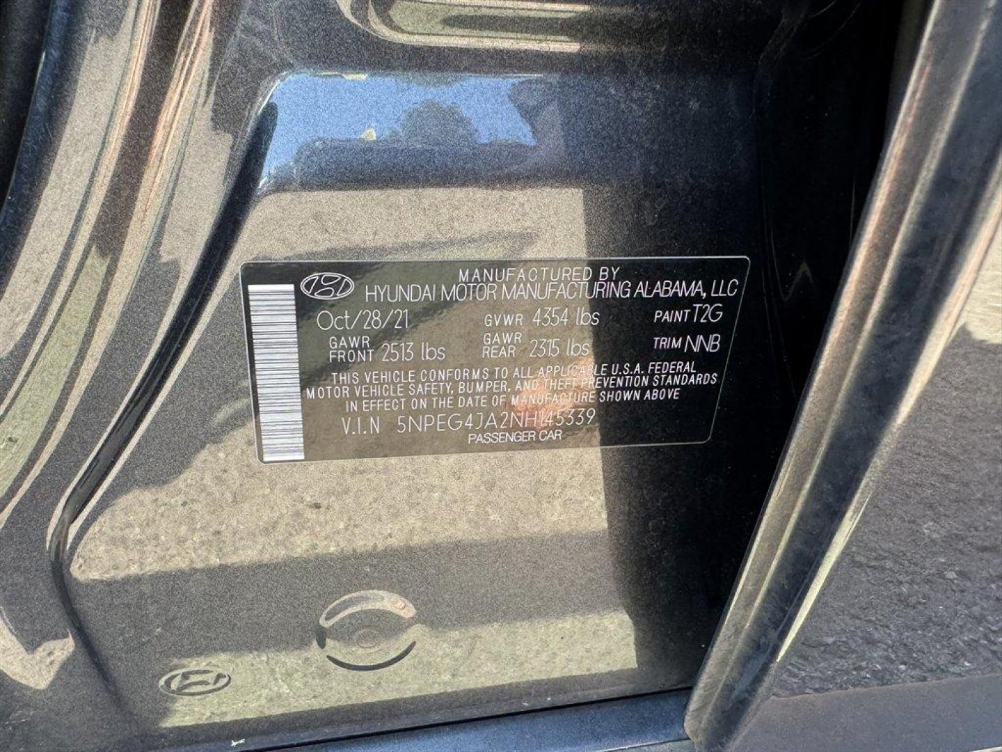 2022 Grey /Black Hyundai Sonata (5NPEG4JA2NH) with an 2.5l I-4 DI Dohc 2.5l engine, Automatic transmission, located at 745 East Steele Rd., West Columbia, SC, 29170, (803) 755-9148, 33.927212, -81.148483 - Photo#29