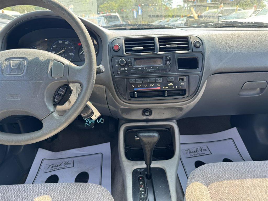1997 Silver /Grey Honda Civic (2HGEJ6679VH) with an 1.6l I-4 EFI Sohc 1.6l engine, Automatic transmission, located at 745 East Steele Rd., West Columbia, SC, 29170, (803) 755-9148, 33.927212, -81.148483 - Photo#9