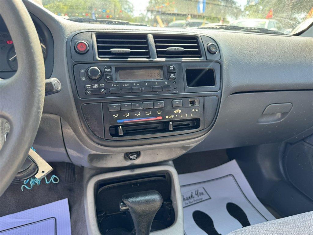 1997 Silver /Grey Honda Civic (2HGEJ6679VH) with an 1.6l I-4 EFI Sohc 1.6l engine, Automatic transmission, located at 745 East Steele Rd., West Columbia, SC, 29170, (803) 755-9148, 33.927212, -81.148483 - Photo#10