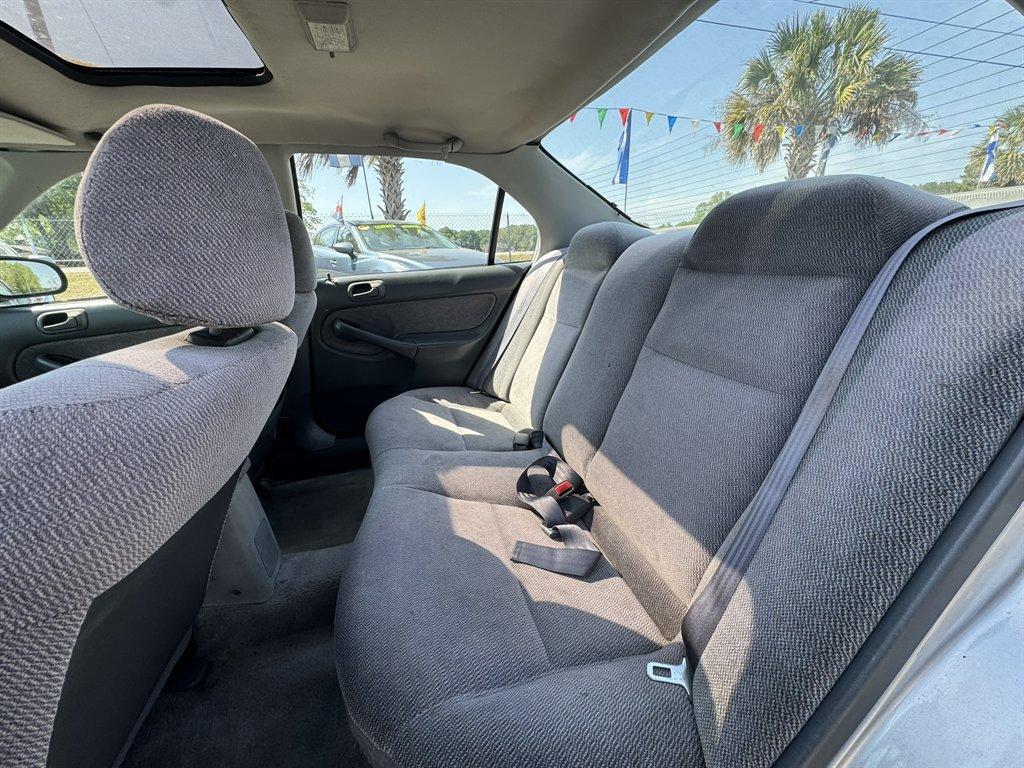 1997 Silver /Grey Honda Civic (2HGEJ6679VH) with an 1.6l I-4 EFI Sohc 1.6l engine, Automatic transmission, located at 745 East Steele Rd., West Columbia, SC, 29170, (803) 755-9148, 33.927212, -81.148483 - Photo#18