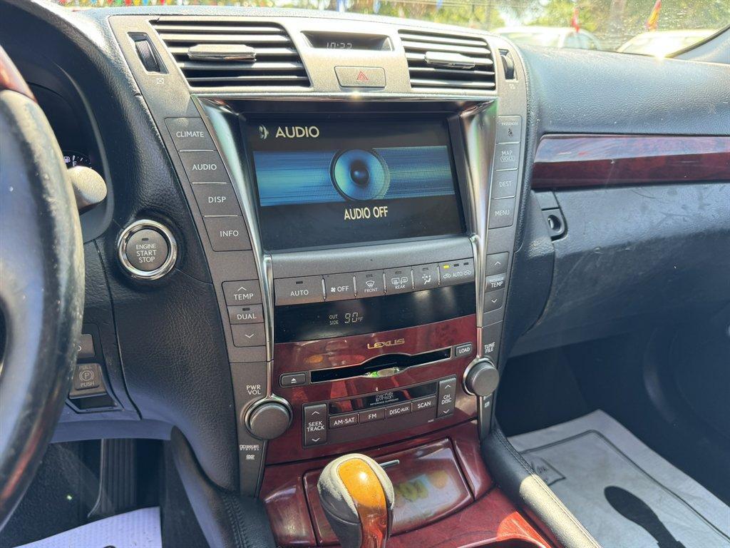 2008 Grey /Black Lexus LS 460 (JTHGL46F785) with an 4.6l V8 EFI Dohc 4.6l engine, Automatic transmission, located at 745 East Steele Rd., West Columbia, SC, 29170, (803) 755-9148, 33.927212, -81.148483 - Photo#12