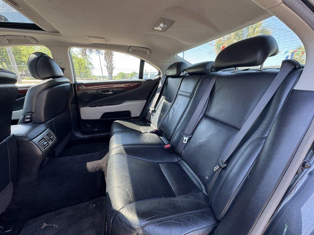 2008 Grey /Black Lexus LS 460 (JTHGL46F785) with an 4.6l V8 EFI Dohc 4.6l engine, Automatic transmission, located at 745 East Steele Rd., West Columbia, SC, 29170, (803) 755-9148, 33.927212, -81.148483 - Photo#23