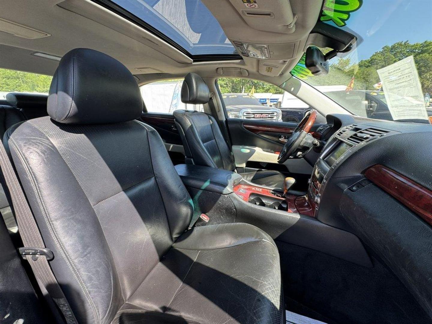 2008 Grey /Black Lexus LS 460 (JTHGL46F785) with an 4.6l V8 EFI Dohc 4.6l engine, Automatic transmission, located at 745 East Steele Rd., West Columbia, SC, 29170, (803) 755-9148, 33.927212, -81.148483- Photo#27