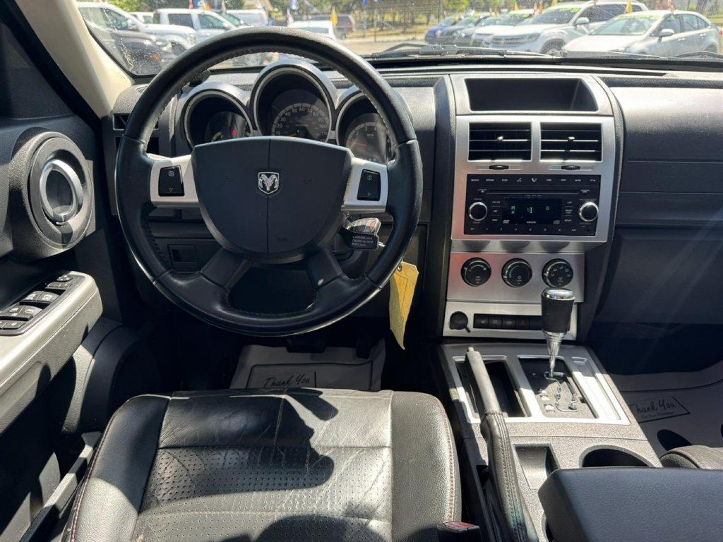 2008 White /Black Dodge Nitro (1D8GT58698W) with an 4.0l V6 SFI 4.0l engine, Automatic transmission, located at 745 East Steele Rd., West Columbia, SC, 29170, (803) 755-9148, 33.927212, -81.148483 - Photo#6