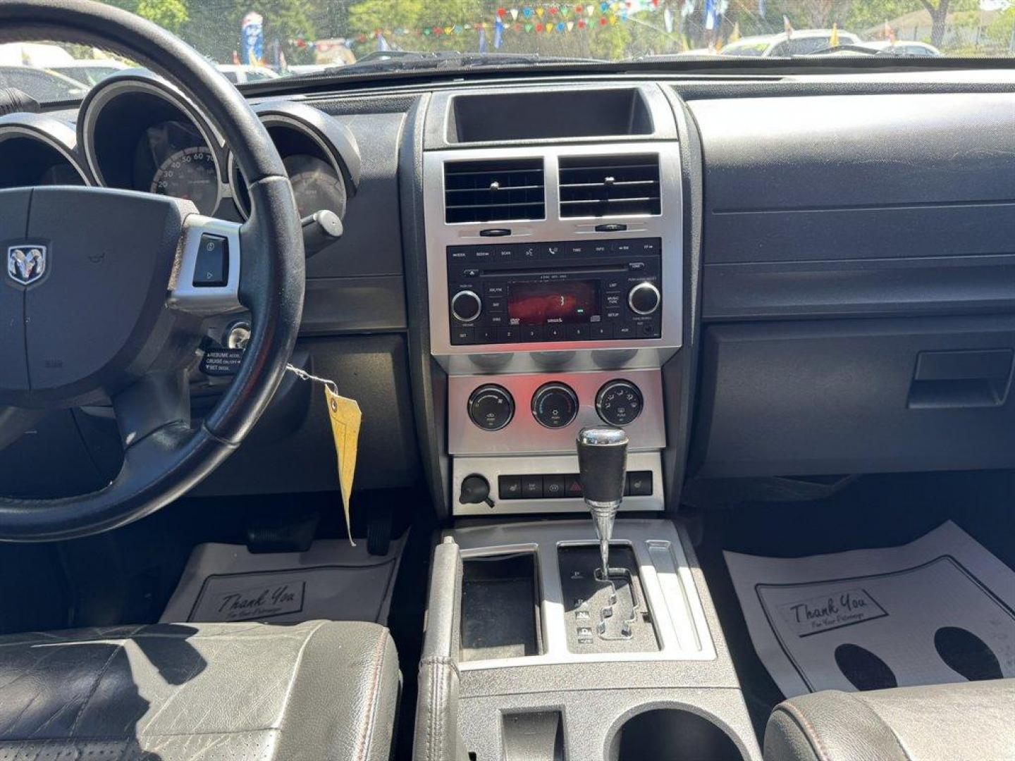 2008 White /Black Dodge Nitro (1D8GT58698W) with an 4.0l V6 SFI 4.0l engine, Automatic transmission, located at 745 East Steele Rd., West Columbia, SC, 29170, (803) 755-9148, 33.927212, -81.148483 - Photo#11
