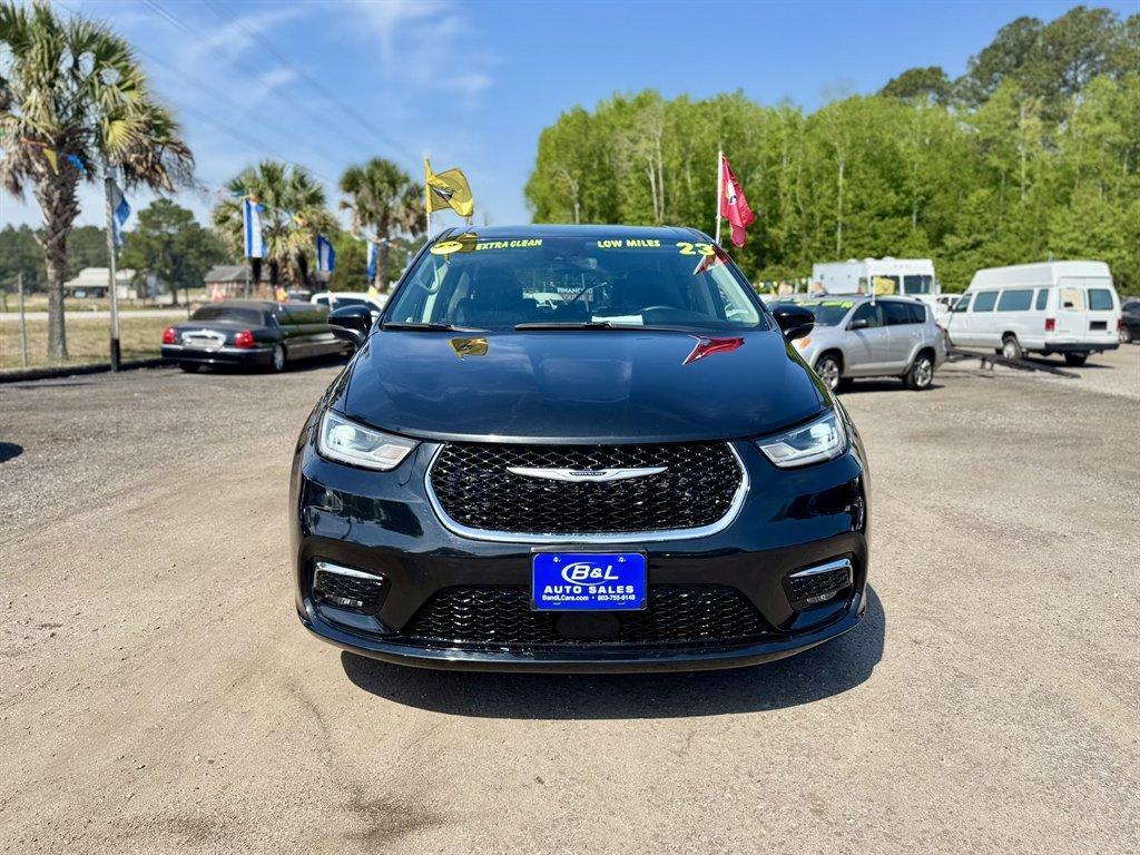 2023 Black /Black Chrysler Pacifica (2C4RC1BG8PR) with an 3.6l V6 Smpi Dohc VVT 3.6 engine, Automatic transmission, located at 745 East Steele Rd., West Columbia, SC, 29170, (803) 755-9148, 33.927212, -81.148483 - Photo#1